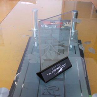 亞克力名牌授權(quán)牌產(chǎn)品展示 - 深圳市金暉展示用品